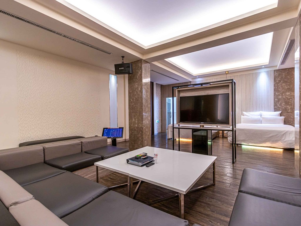六星中壢館｜桃園 ktv motel｜中壢寵物友善汽車旅館｜中壢汽旅	
