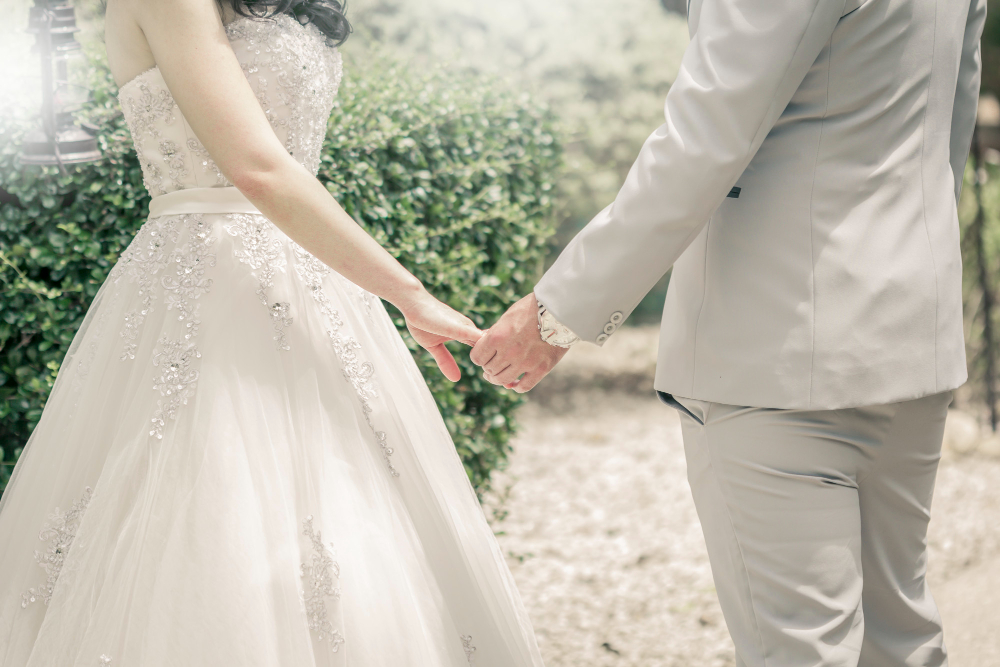 訂婚和結婚的基本定義