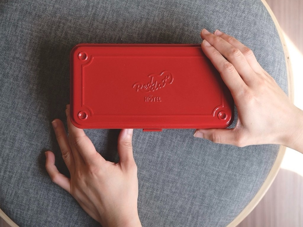 RedDot Hotel x TOYO STEEL