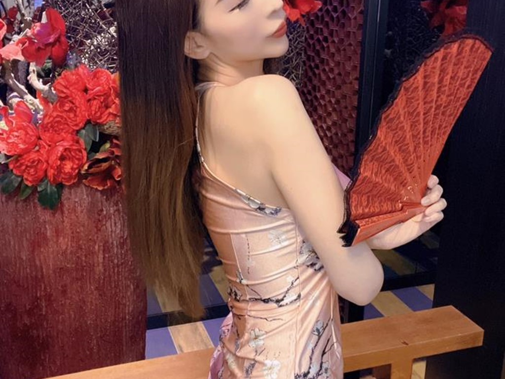 網美 IG【可妮 Alina】