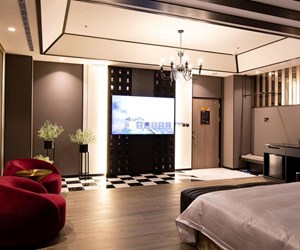 艾薇兒車旅宿 新竹湖口全新開幕主題精品KTV旗艦汽車旅館住宿訂房推薦